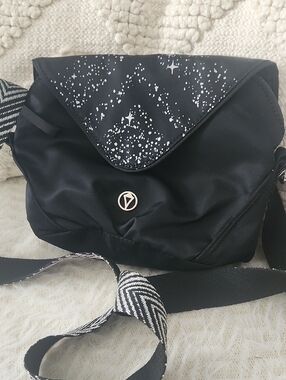 Ivivva Black Crossbody Shoulder Bag with Speckled Flap